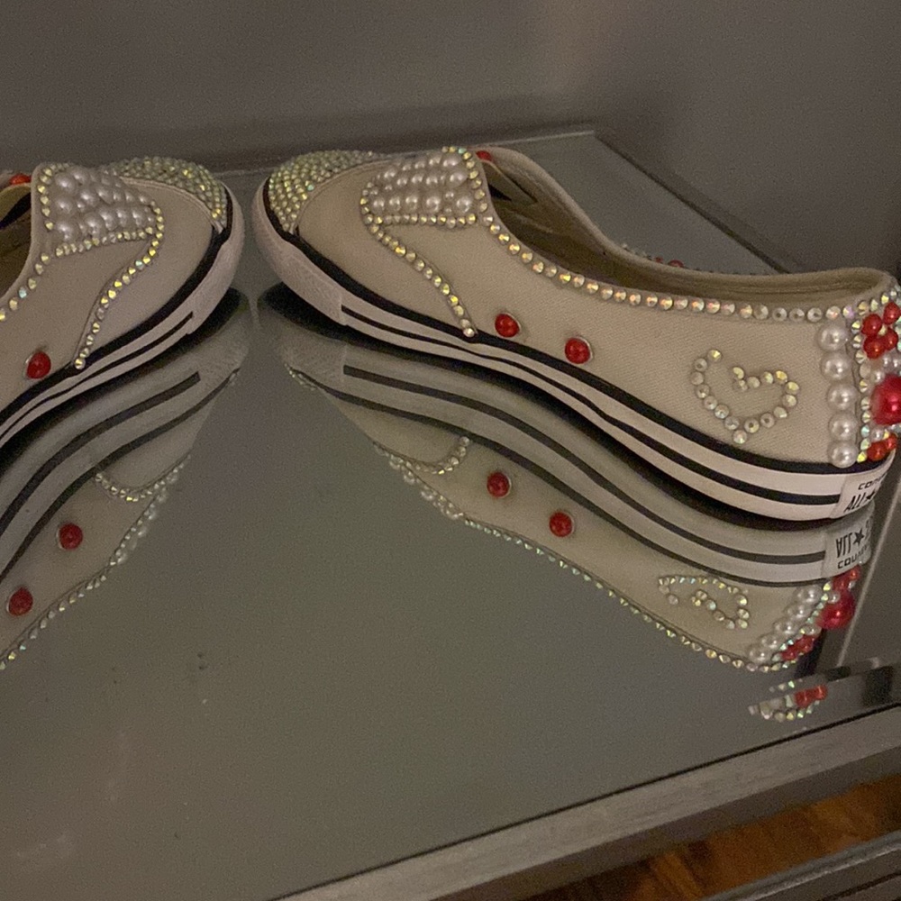 Converse - Picture 6 of 8